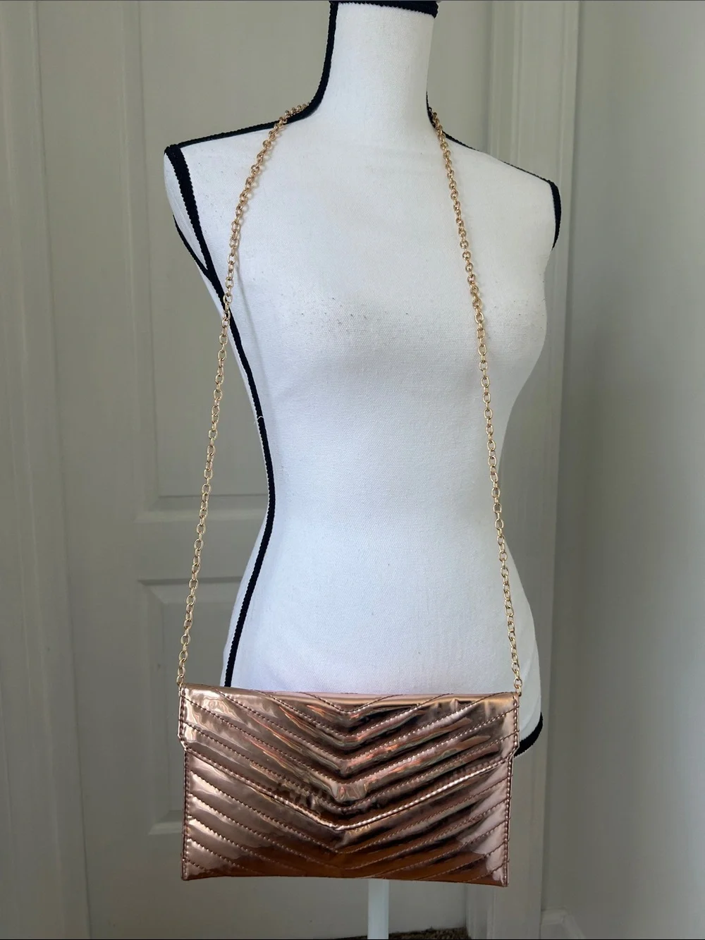 Quilted Metallic Rose Gold Chain Shoulder Bag
